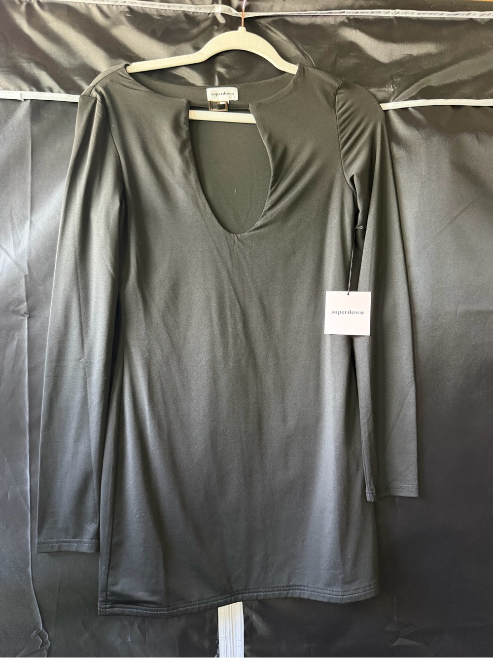 superdown Black Long Sleeve Deep V Cutout Mini Dress | Size Medium